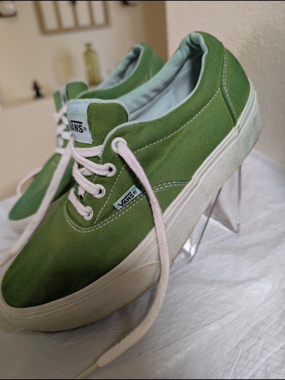 Vans Women's Green Canvas Low-Top Sneakers
